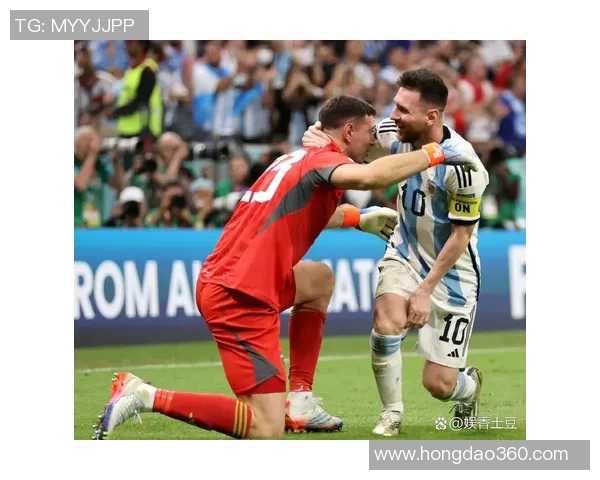 飞翔阿根廷神锋梅西鱼跃冲顶破门引爆全场激情瞬间